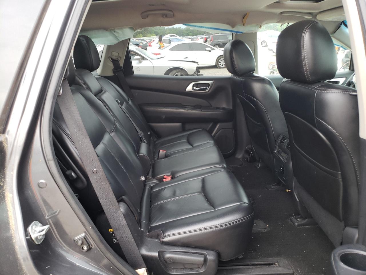 Photo 6 from auction – 2014 NISSAN PATHFINDER with VIN 5N1AR2MM7EC713711
