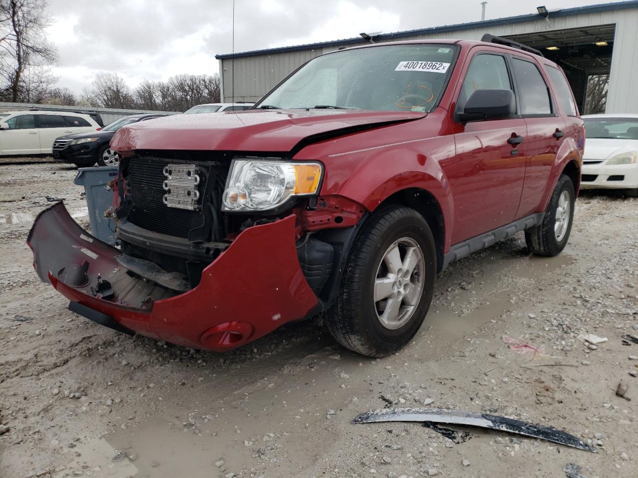 Photo 2 from auction – 2010 FORD ESCAPE XLT with VIN 1FMCU0D77AKB52819