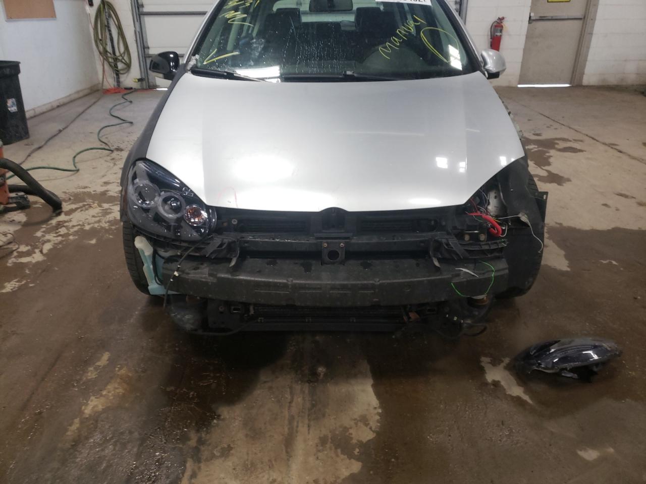 Photo 9 from auction – 2007 VOLKSWAGEN RABBIT with VIN WVWCR71K07W109755