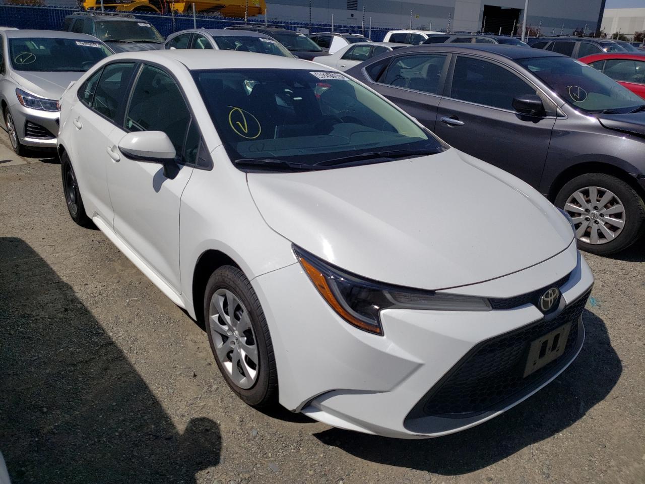 TOYOTA COROLLA LE 2020 with VIN 5YFEPRAE7LP010308 - Photo from auction