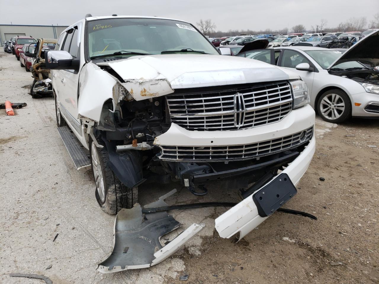 Photo 9 from auction – 2012 LINCOLN NAVIGATOR with VIN 5LMJJ2H54CEL04185