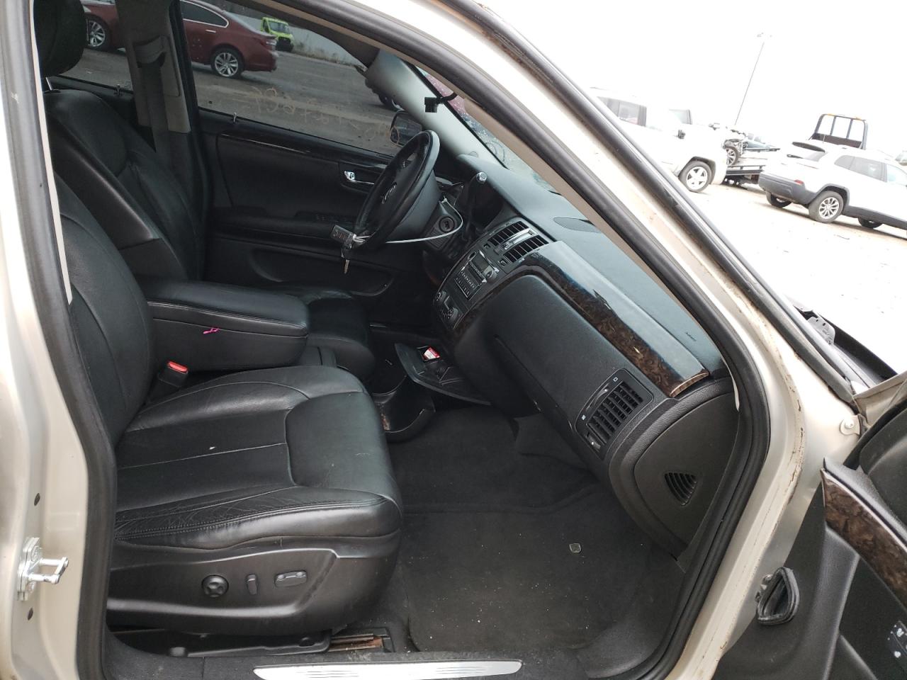 Photo 5 from auction – 2008 CADILLAC DTS with VIN 1G6KD57Y28U208894