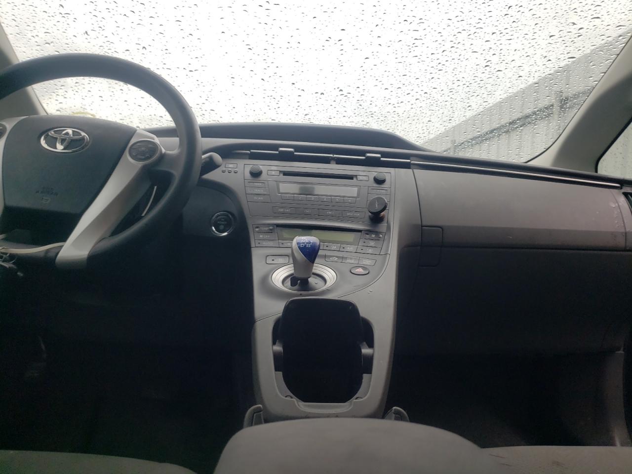 Photo 9 from auction – 2011 TOYOTA PRIUS with VIN JTDKN3DU0B0283916