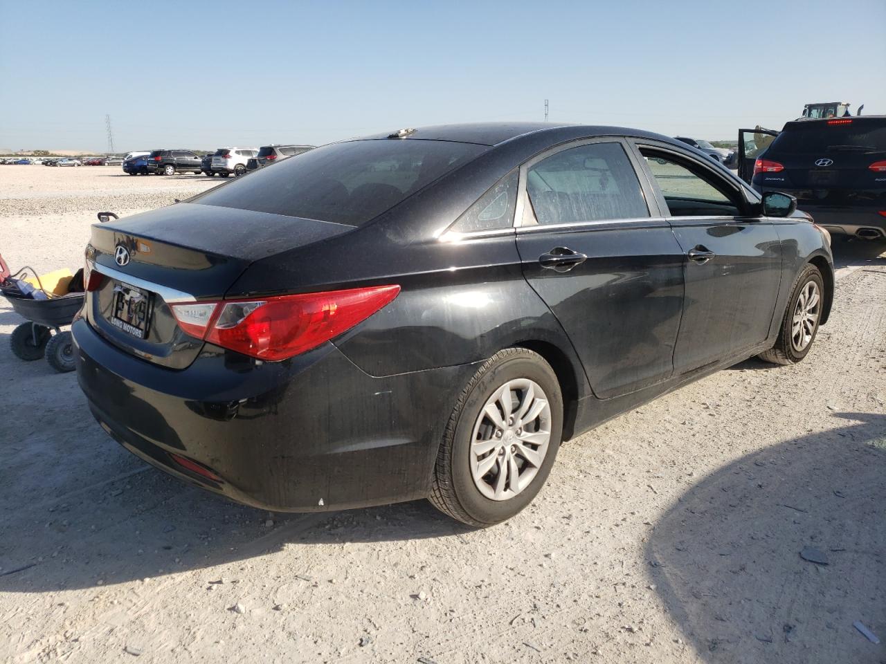 Photo 4 from auction – 2012 HYUNDAI SONATA GLS with VIN 5NPEB4AC1CH468245