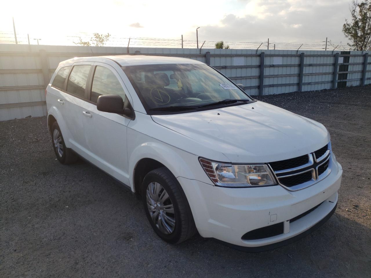 DODGE JOURNEY SE 2014 مع رقم تعريف المركبة 3C4PDCAB0ET276757 - صورة من المزاد