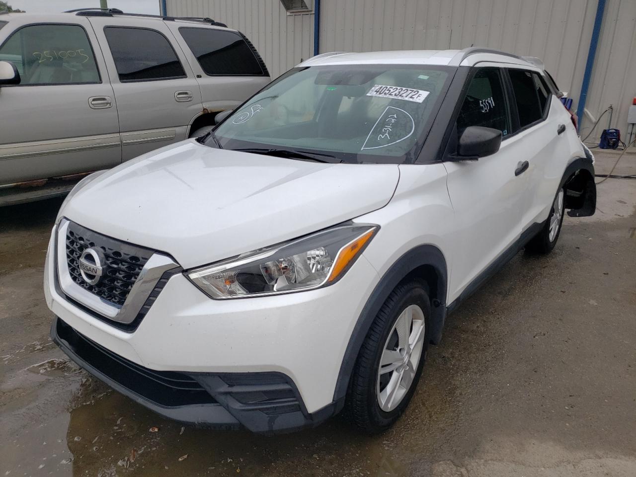 Photo 2 from auction – 2019 NISSAN KICKS S with VIN 3N1CP5CU3KL511778