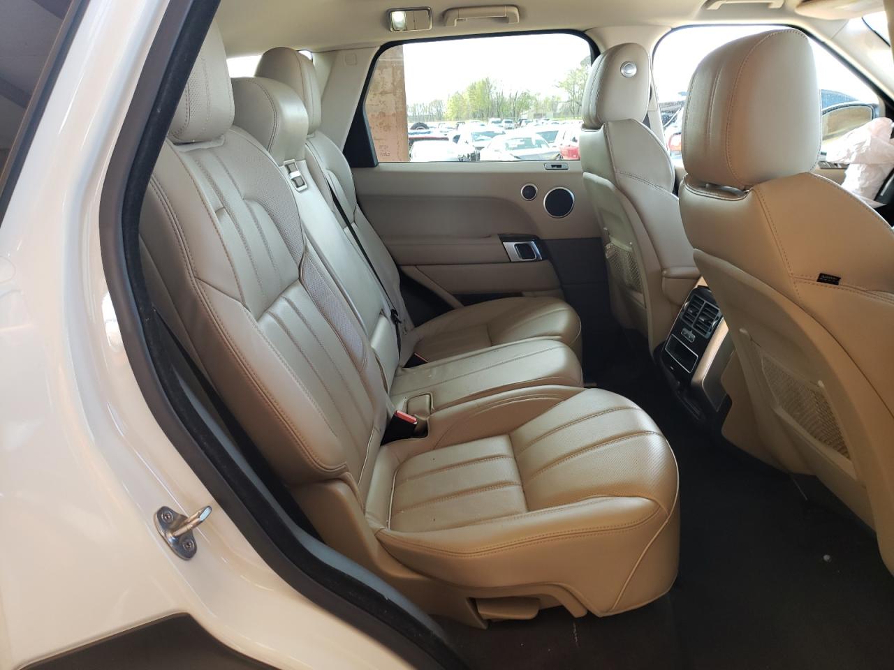 Photo 6 from auction – 2016 LAND ROVER RANGE ROVE with VIN SALWR2VFXGA636432