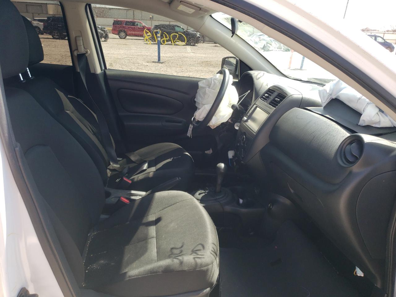 Photo 5 from auction – 2019 NISSAN VERSA S with VIN 3N1CN7APXKL844932