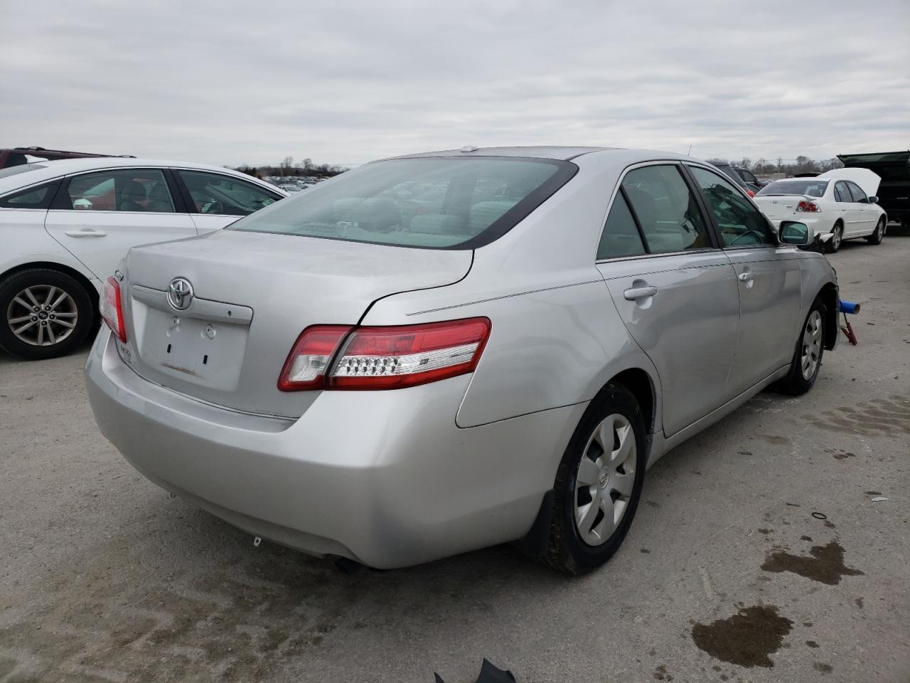 Photo 4 from auction – 2011 TOYOTA CAMRY BASE with VIN 4T4BF3EK7BR215259