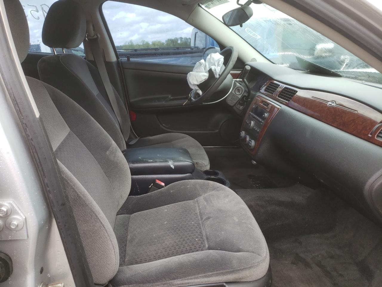 Photo 5 from auction – 2011 CHEVROLET IMPALA LS with VIN 2G1WF5EK6B1211302