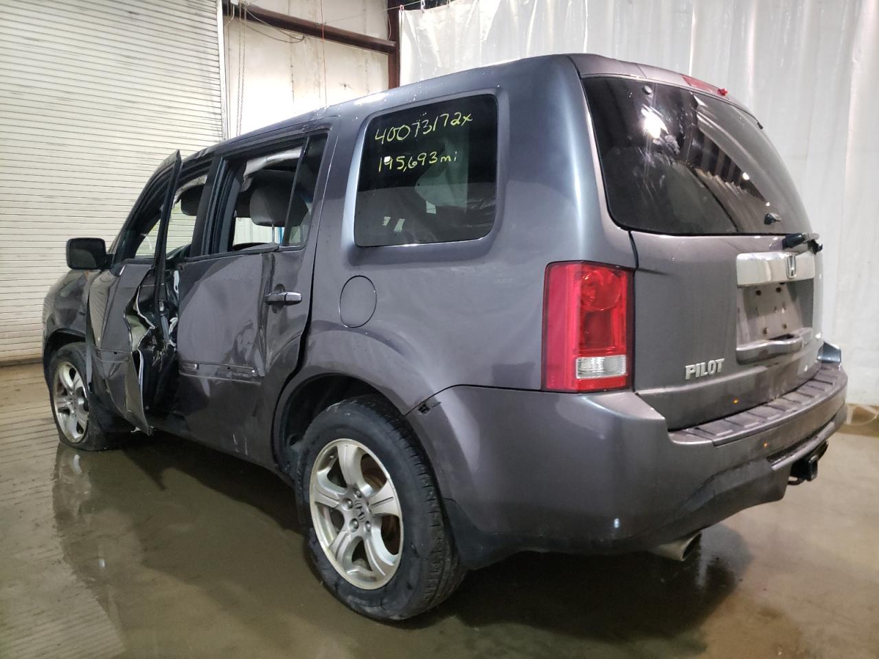 Photo 3 from auction – 2014 HONDA PILOT EXLN with VIN 5FNYF4H78EB003974