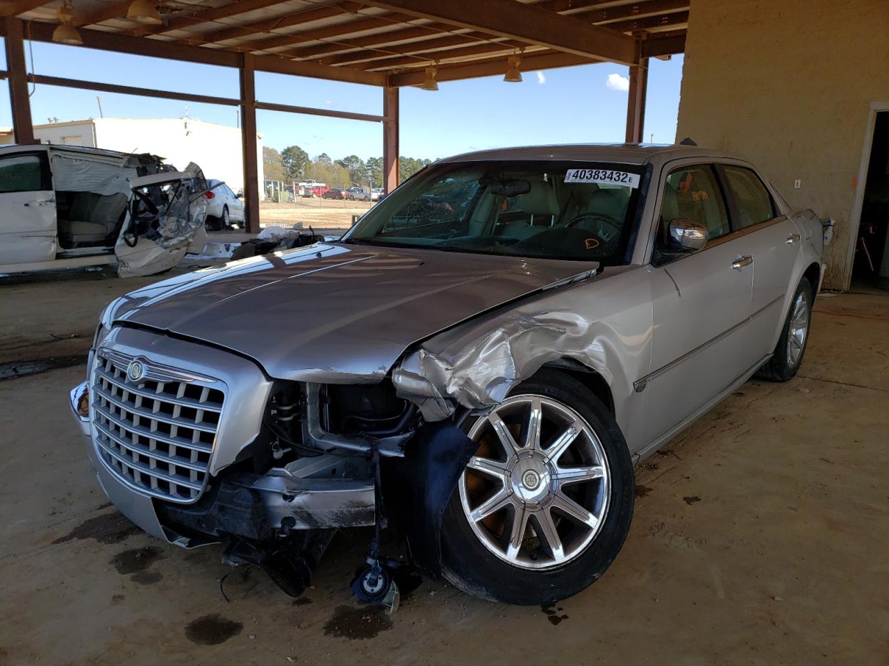 Photo 2 from auction – 2005 CHRYSLER 300C with VIN 2C3JA63HX5H519988