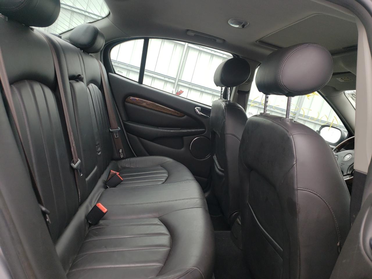 Photo 6 from auction – 2003 JAGUAR X-TYPE 2.5 with VIN SAJEA51D83XD39574