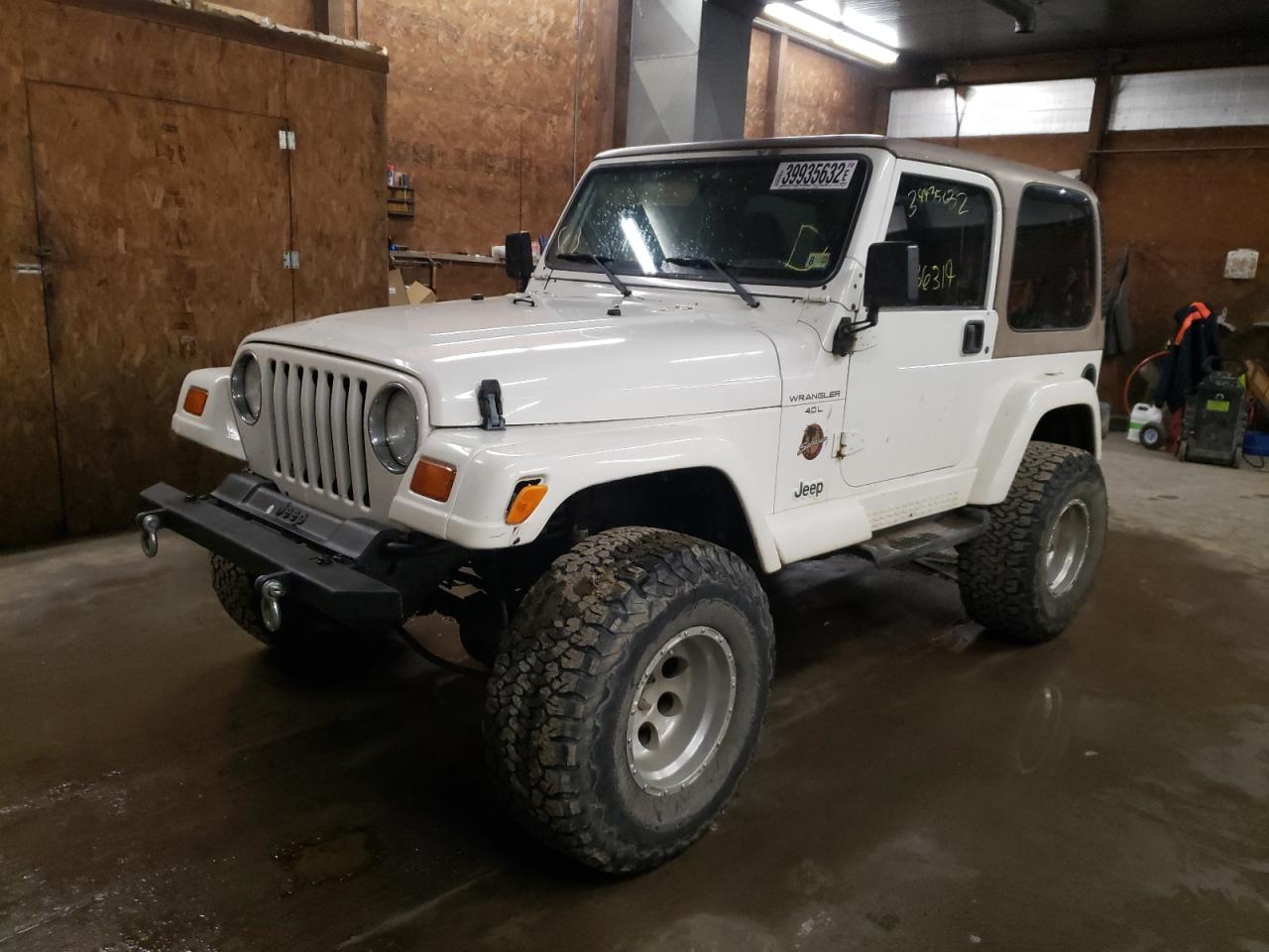 Photo 2 from auction – 1998 JEEP WRANGLER / with VIN 1J4FY49S9WP750053