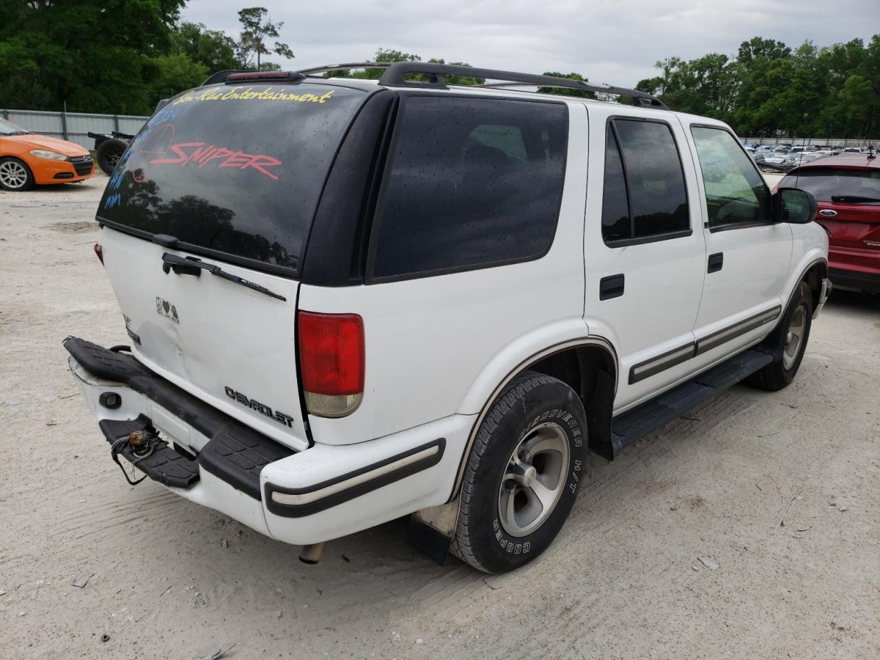 Photo 4 from auction – 1999 CHEVROLET BLAZER with VIN 1GNCS13W1XK174727