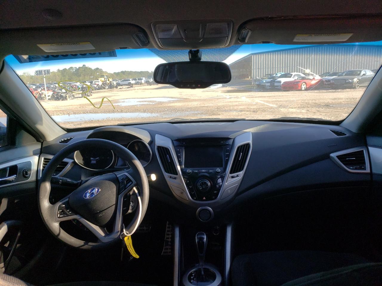 Photo 9 from auction – 2013 HYUNDAI VELOSTER with VIN KMHTC6AD4DU118586