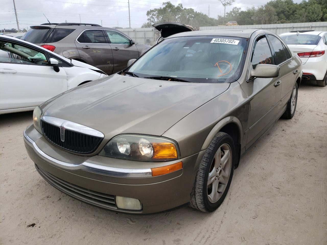 Photo 2 from auction – 2002 LINCOLN LS with VIN 1LNHM87A42Y703296