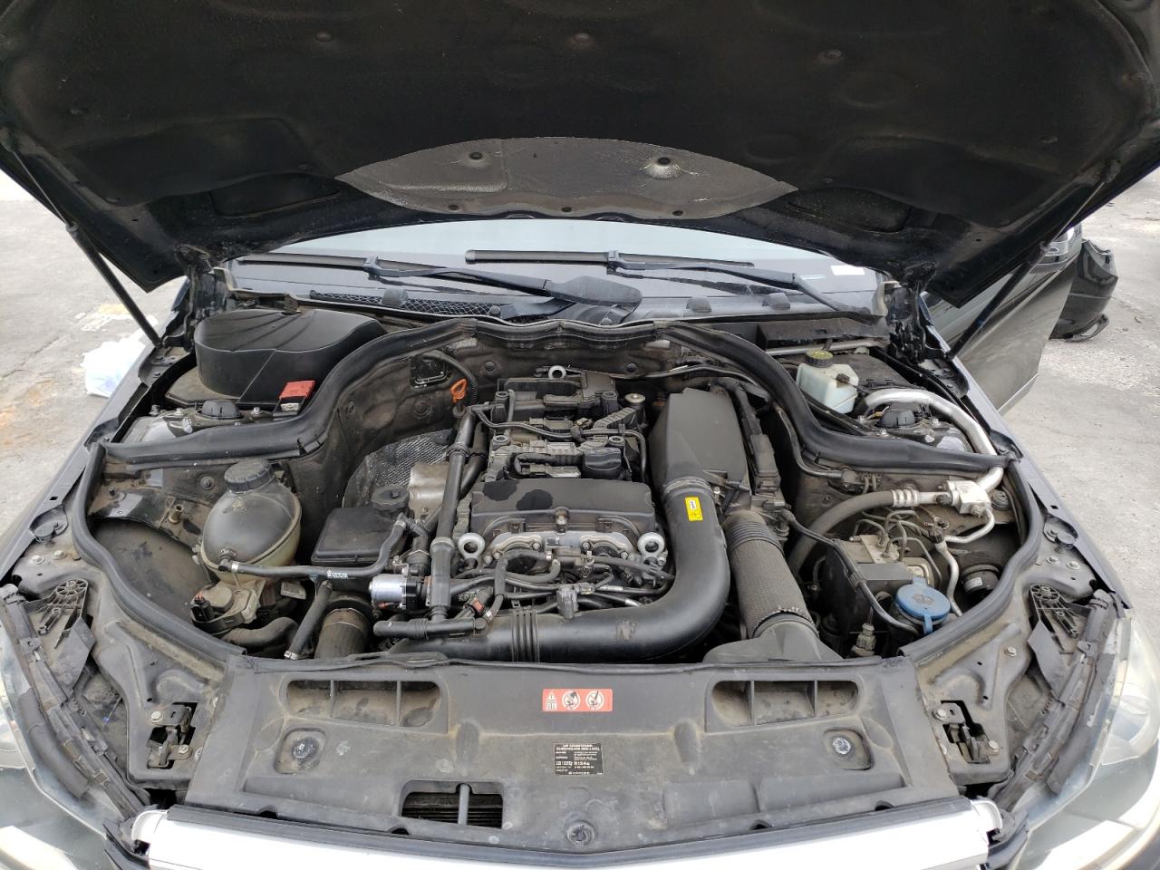Photo 7 from auction – 2012 MERCEDES-BENZ C 250 with VIN WDDGF4HB3CA644588
