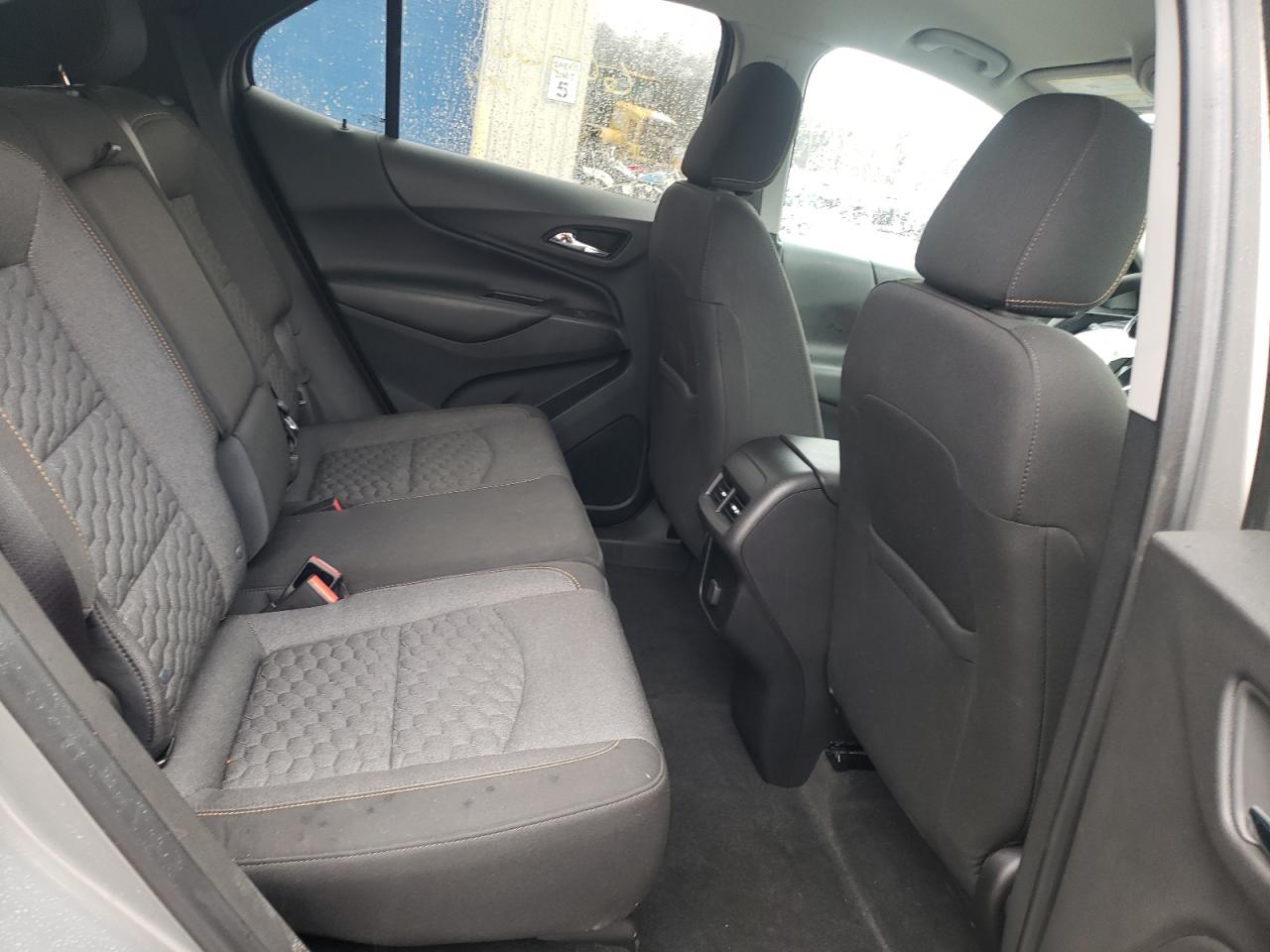 Photo 6 from auction – 2018 CHEVROLET EQUINOX LT with VIN 3GNAXTEX7JS645396