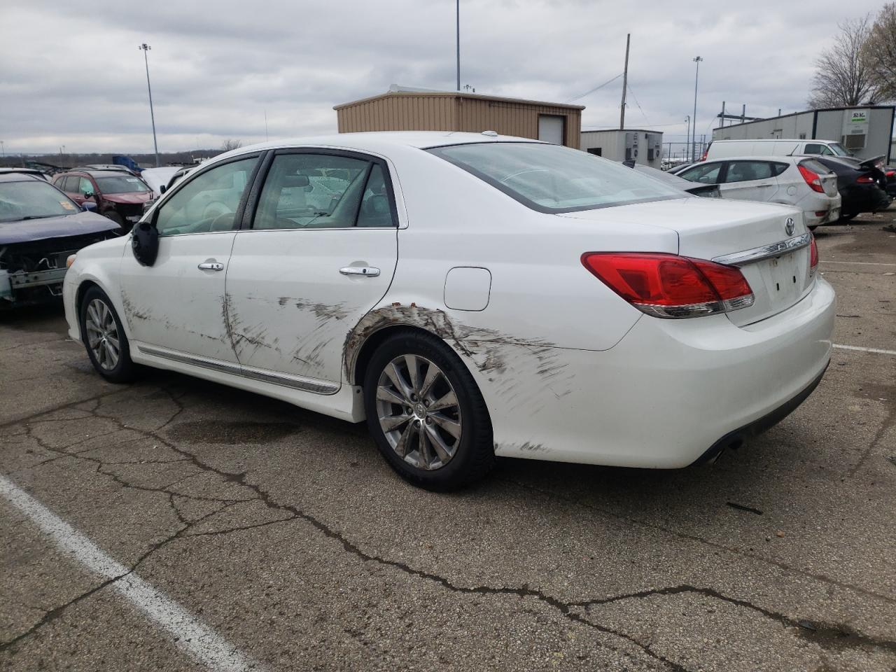 Photo 3 from auction – 2012 TOYOTA AVALON BAS with VIN 4T1BK3DBXCU460517