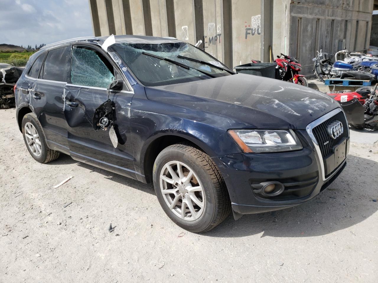 AUDI Q5 PREMIUM 2011 con VIN WA1CFAFP9BA038954 - Foto de la subasta