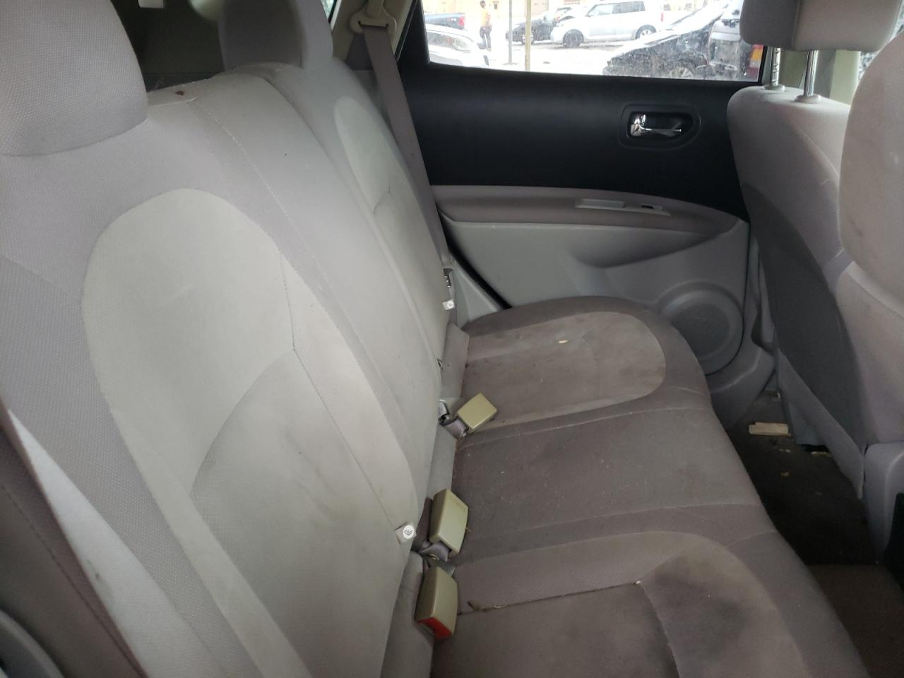 Photo 6 from auction – 2010 NISSAN ROGUE S with VIN JN8AS5MT4AW022084