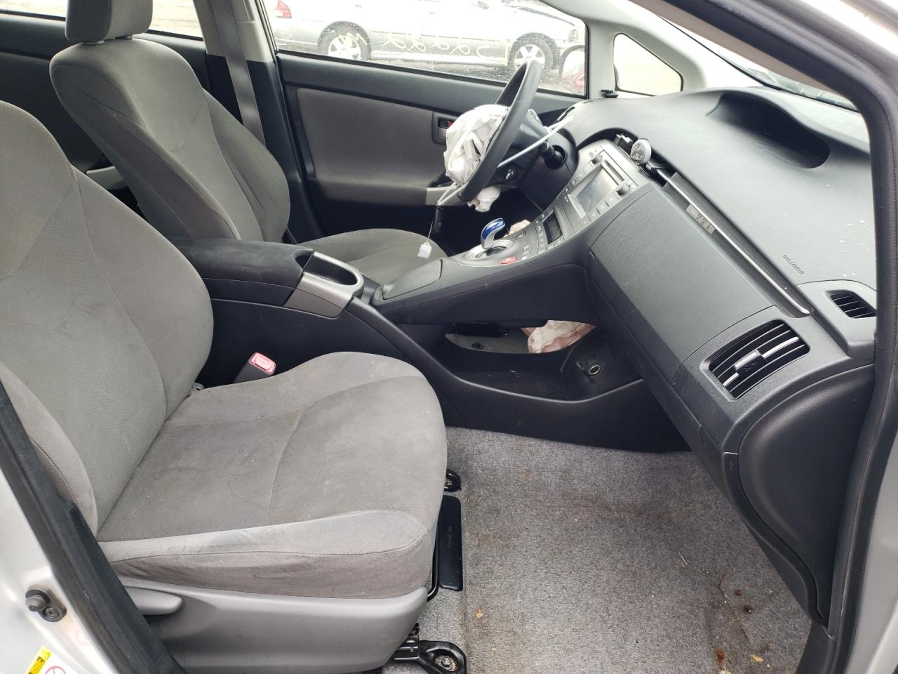 Photo 5 from auction – 2013 TOYOTA PRIUS with VIN JTDKN3DU8D5577361