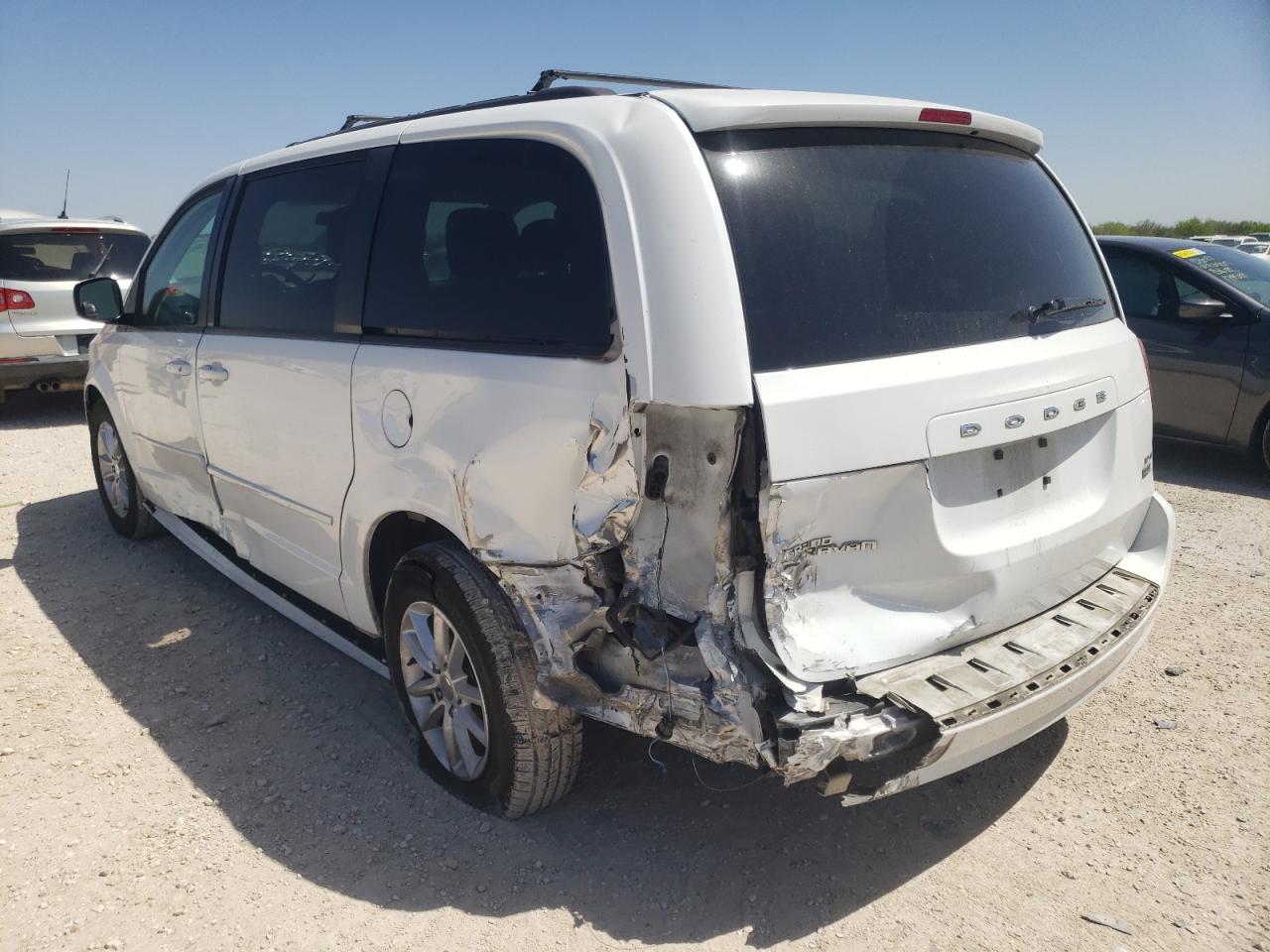 Photo 3 from auction – 2014 DODGE GRAND CARA with VIN 2C4RDGCG8ER127718