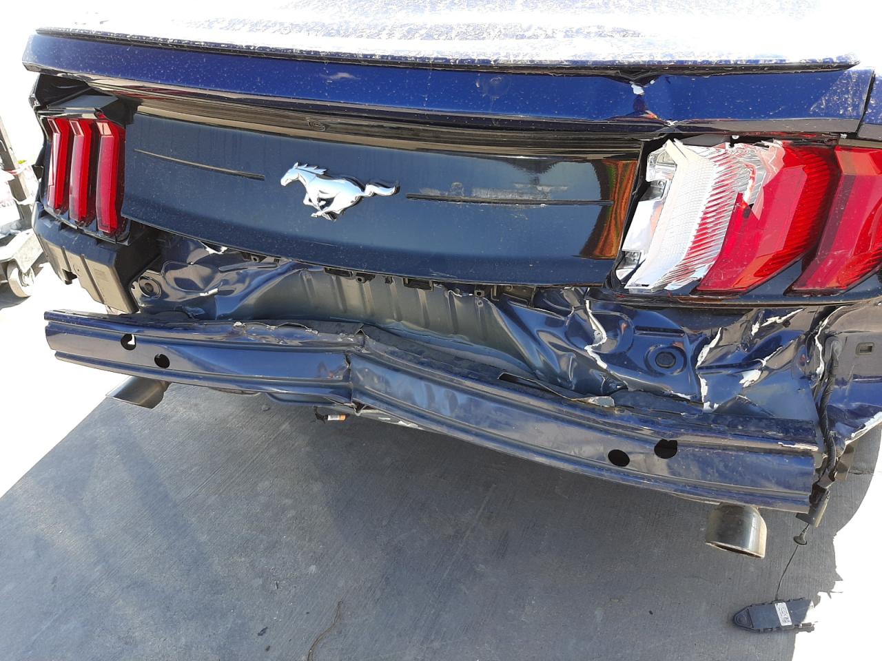 Photo 9 from auction – 2020 FORD MUSTANG with VIN 1FA6P8TH0L5129990