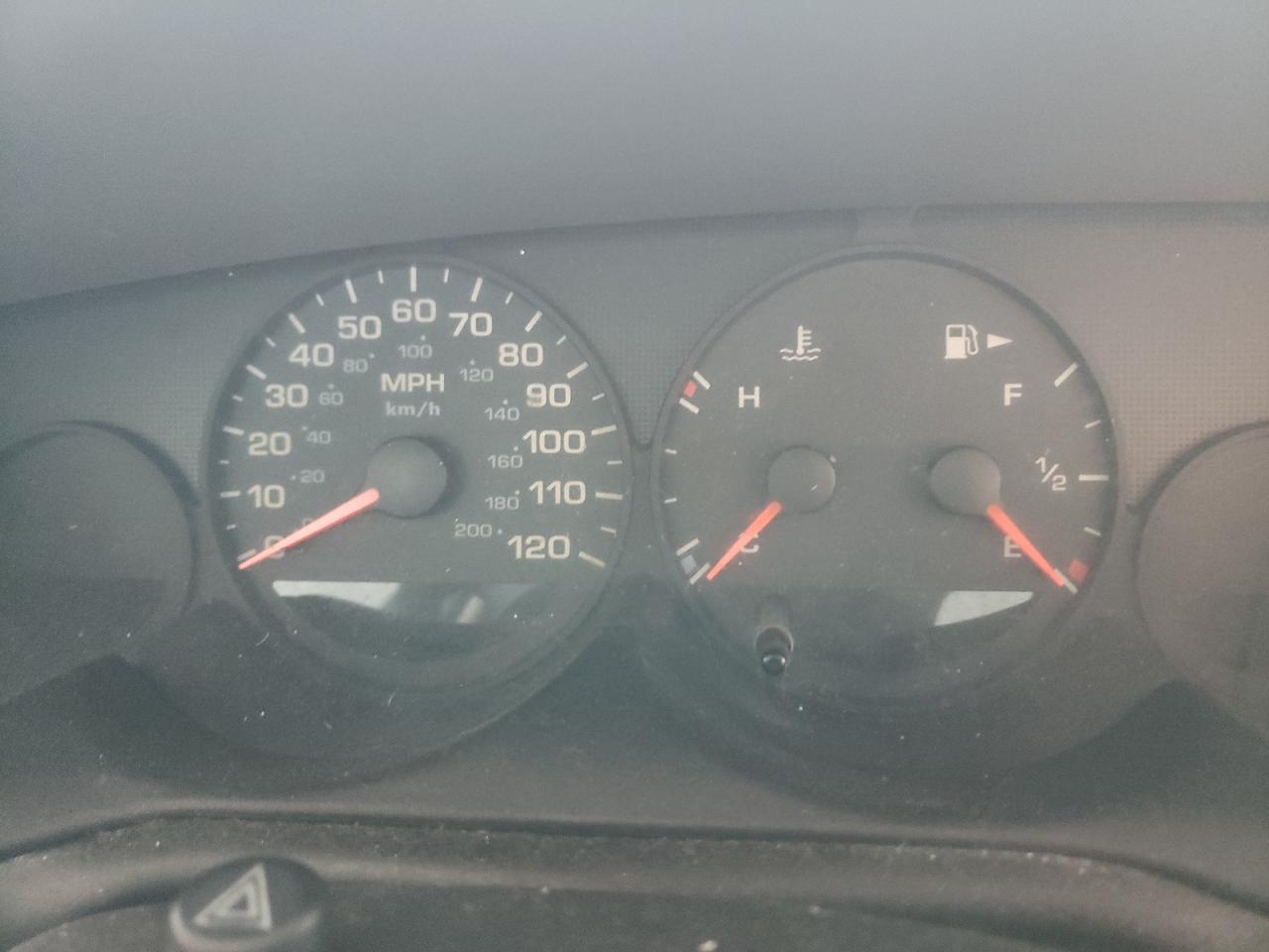 Photo 8 from auction – 2001 DODGE NEON SE with VIN 1B3ES46C31D241457