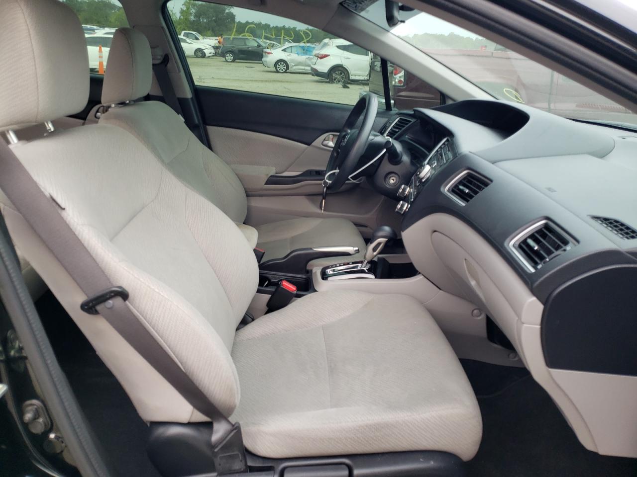 Photo 5 from auction – 2013 HONDA CIVIC LX with VIN 19XFB2F55DE009633