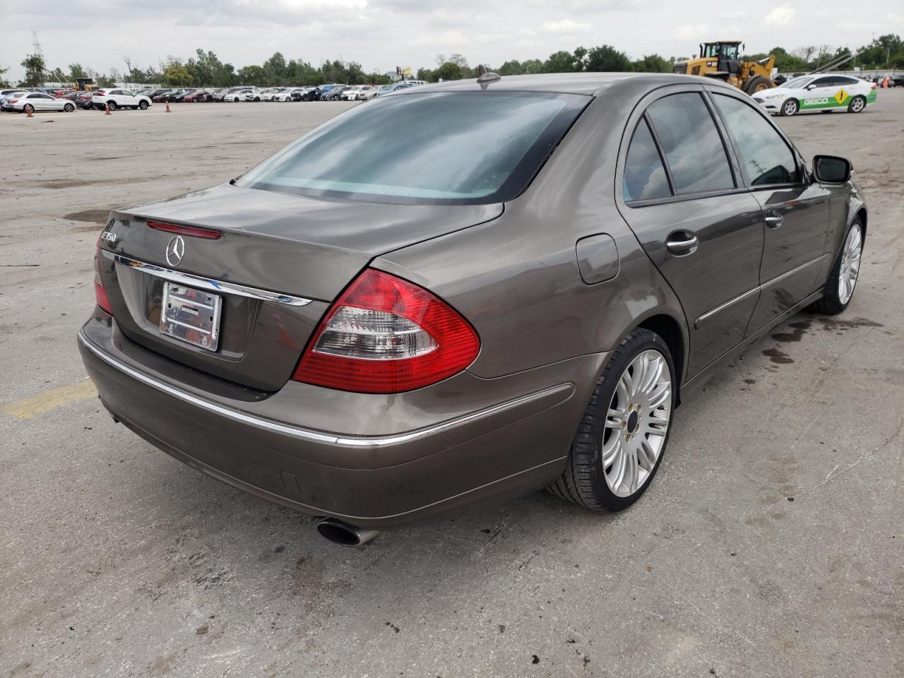 Photo 4 from auction – 2008 MERCEDES-BENZ E 350 with VIN WDBUF56X38B343773