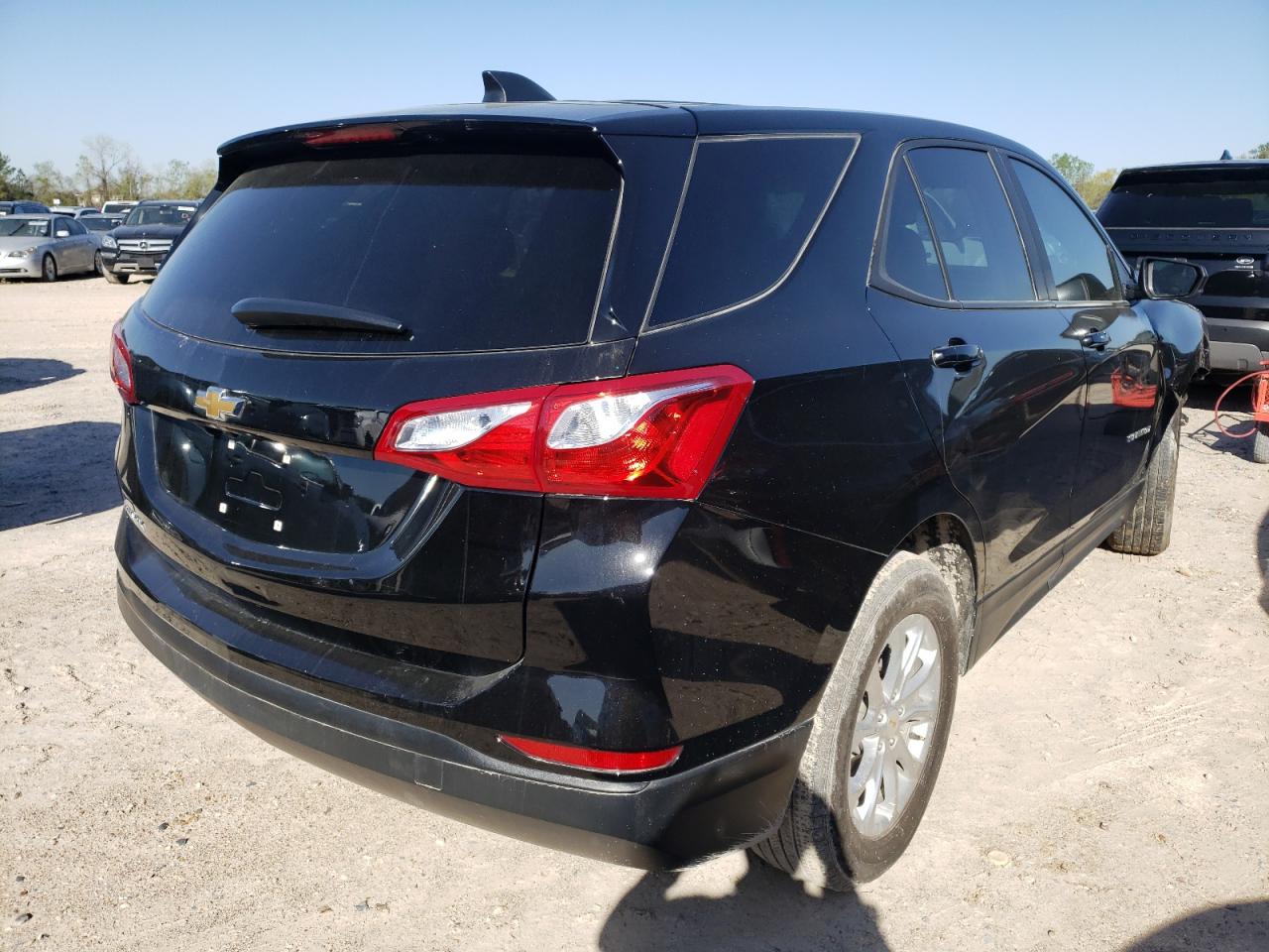 Photo 4 from auction – 2021 CHEVROLET EQUINOX LS with VIN 2GNAXHEV4M6112288