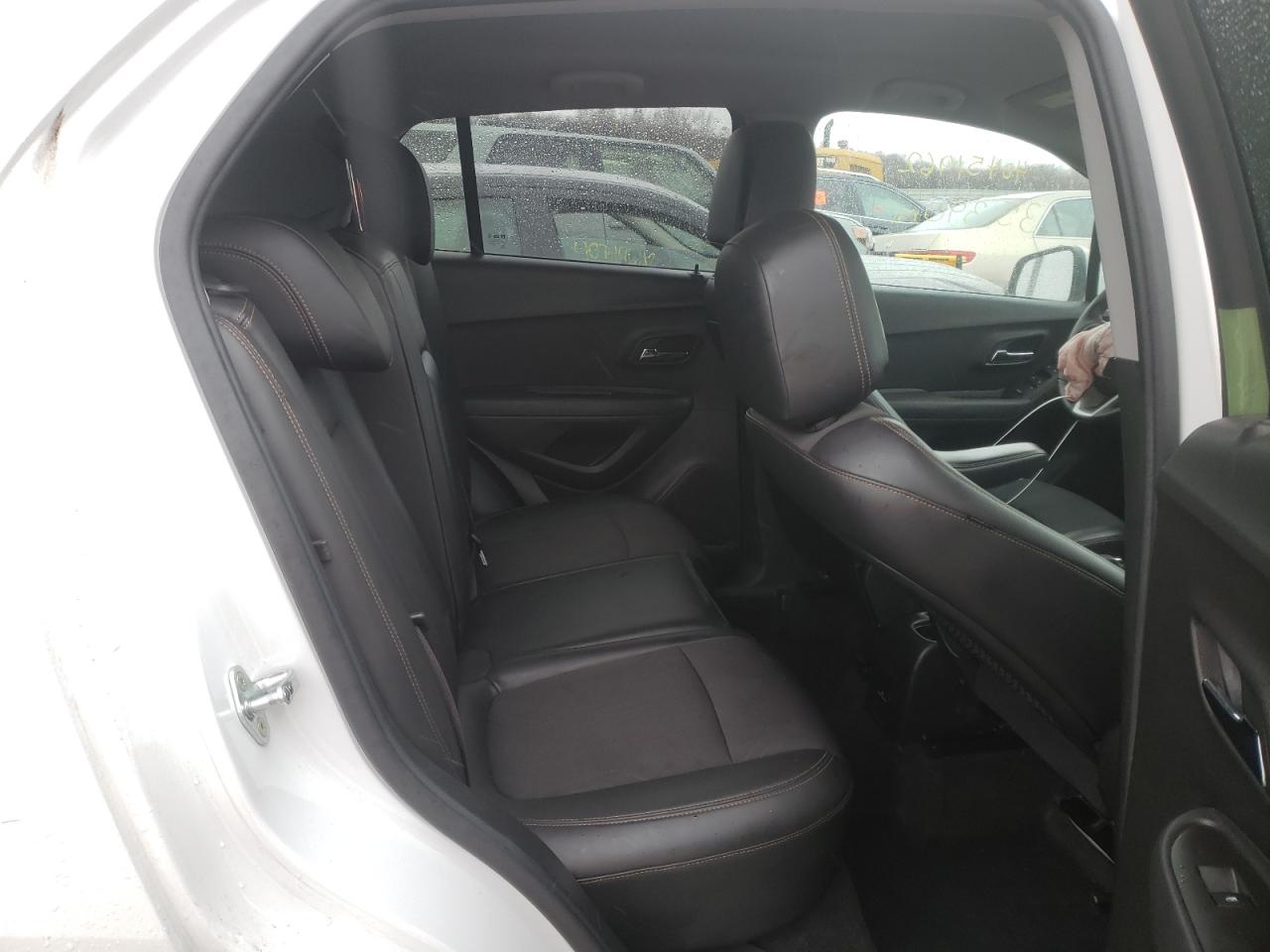 Photo 6 from auction – 2017 CHEVROLET TRAX 1LT with VIN KL7CJLSB2HB092610