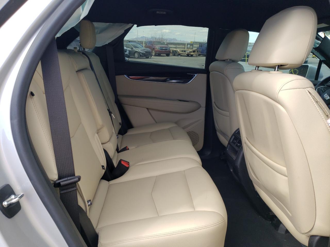 Photo 6 from auction – 2019 CADILLAC XT5 with VIN 1GYKNARS3KZ266528