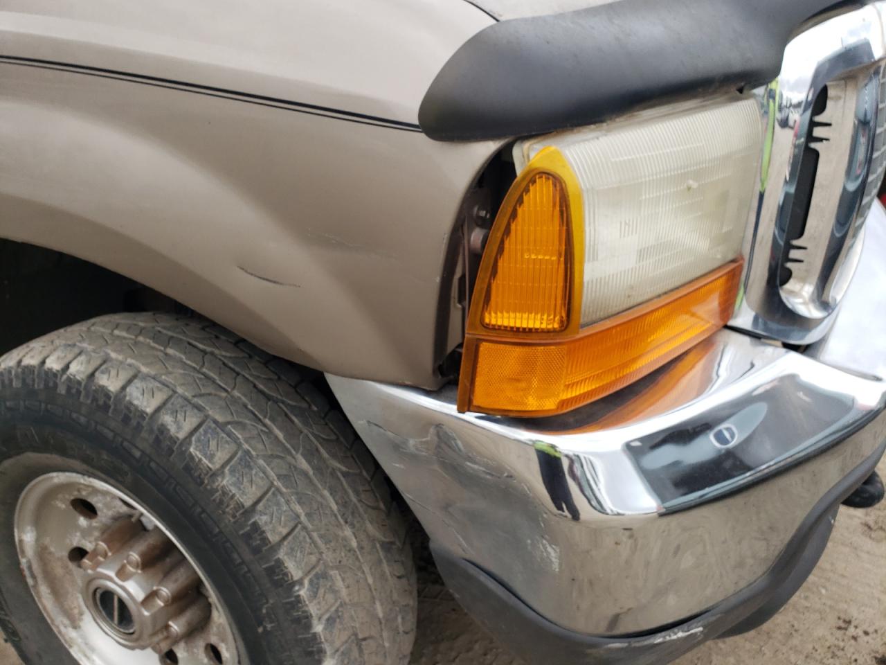 Photo 9 from auction – 2000 FORD EXCURSION with VIN 1FMNU41SXYEA21661
