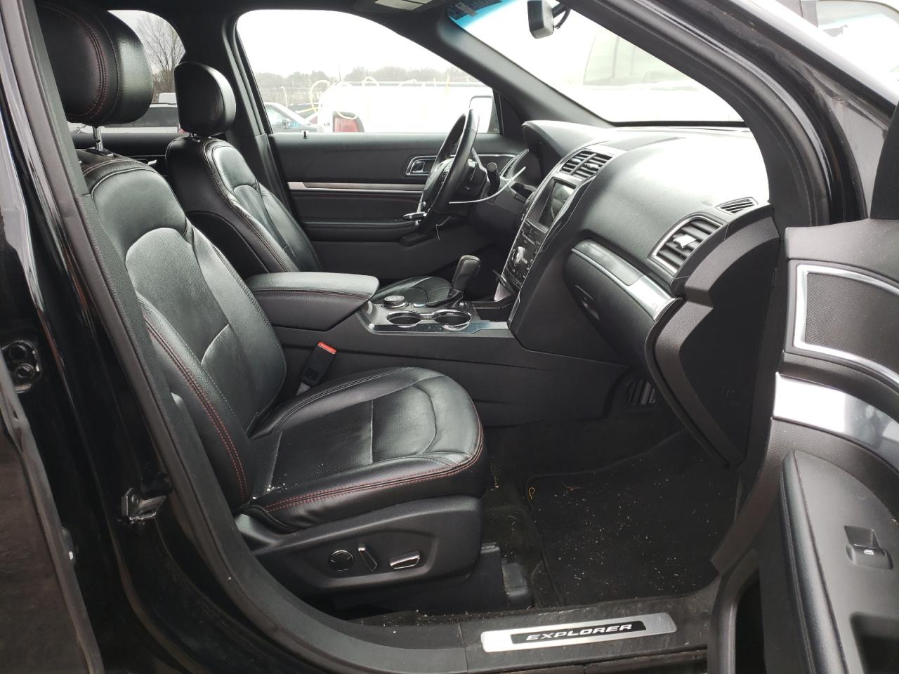Photo 5 from auction – 2017 FORD EXPLORER S with VIN 1FM5K8GT5HGB19837