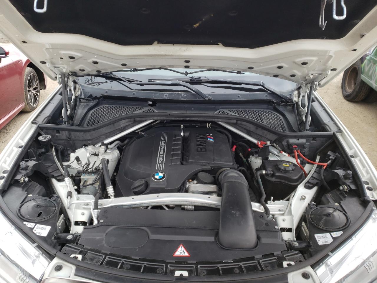 Photo 7 from auction – 2015 BMW X6 XDRIVE3 with VIN 5UXKU2C56F0F95172