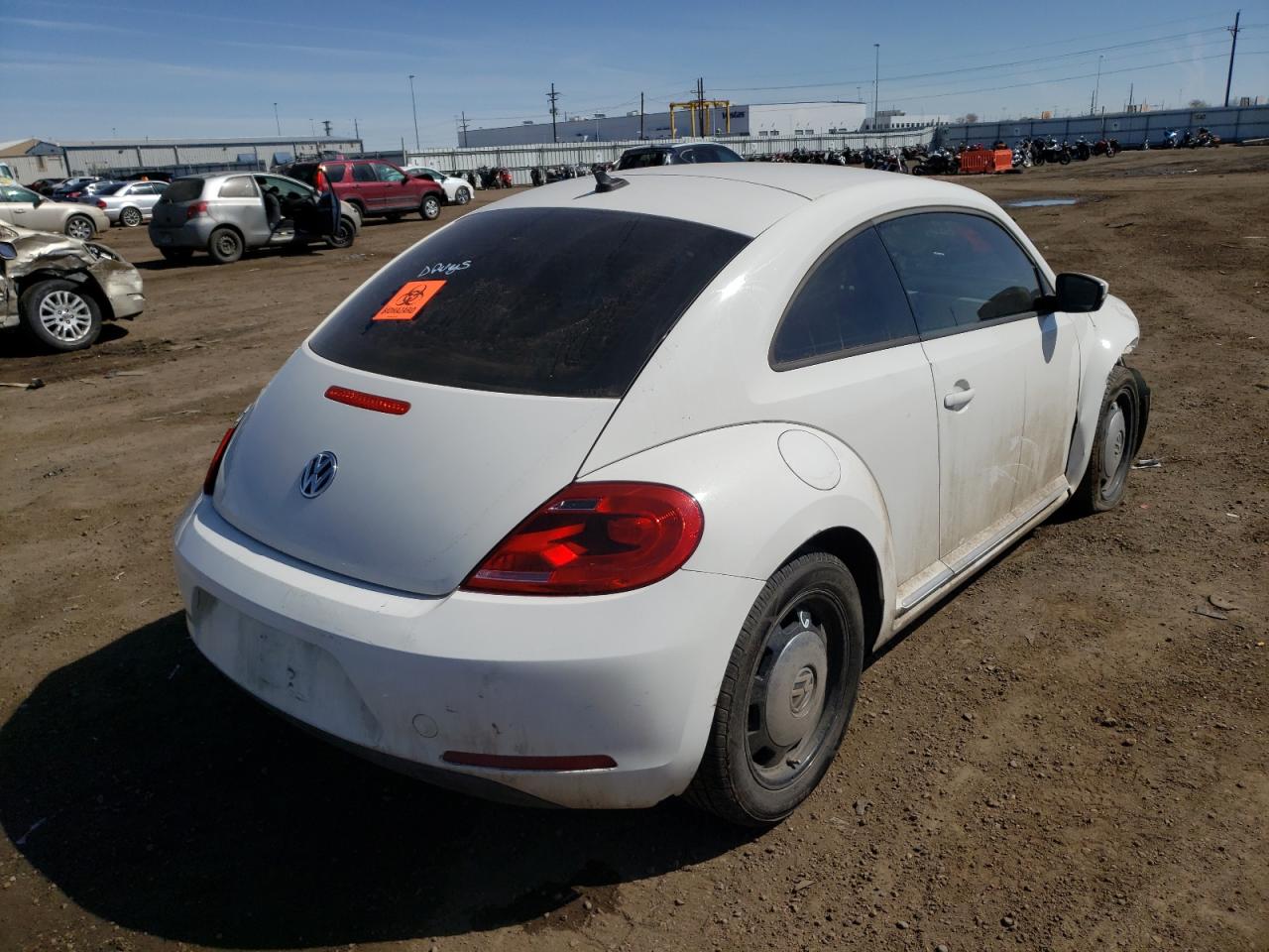 Photo 4 from auction – 2014 VOLKSWAGEN BEETLE with VIN 3VWJP7AT5EM613251
