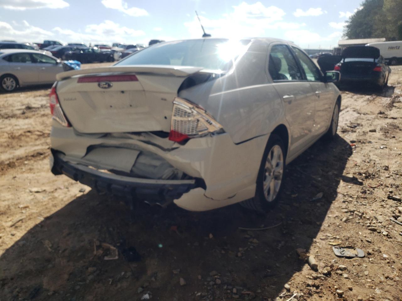Photo 4 from auction – 2012 FORD FUSION SE with VIN 3FAHP0HA8CR372014