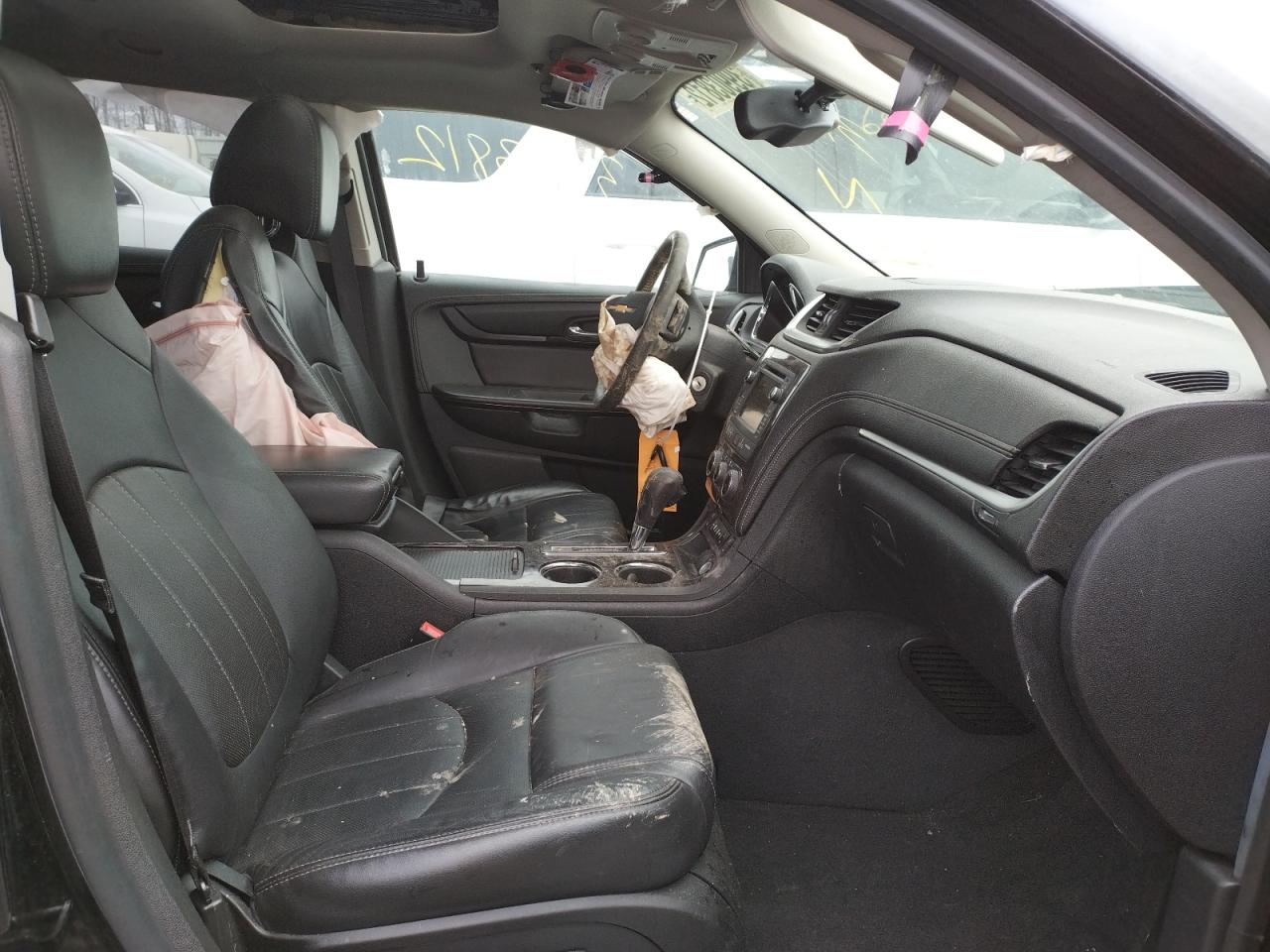 Photo 5 from auction – 2016 CHEVROLET TRAVERSE L with VIN 1GNKRJKD0GJ153980