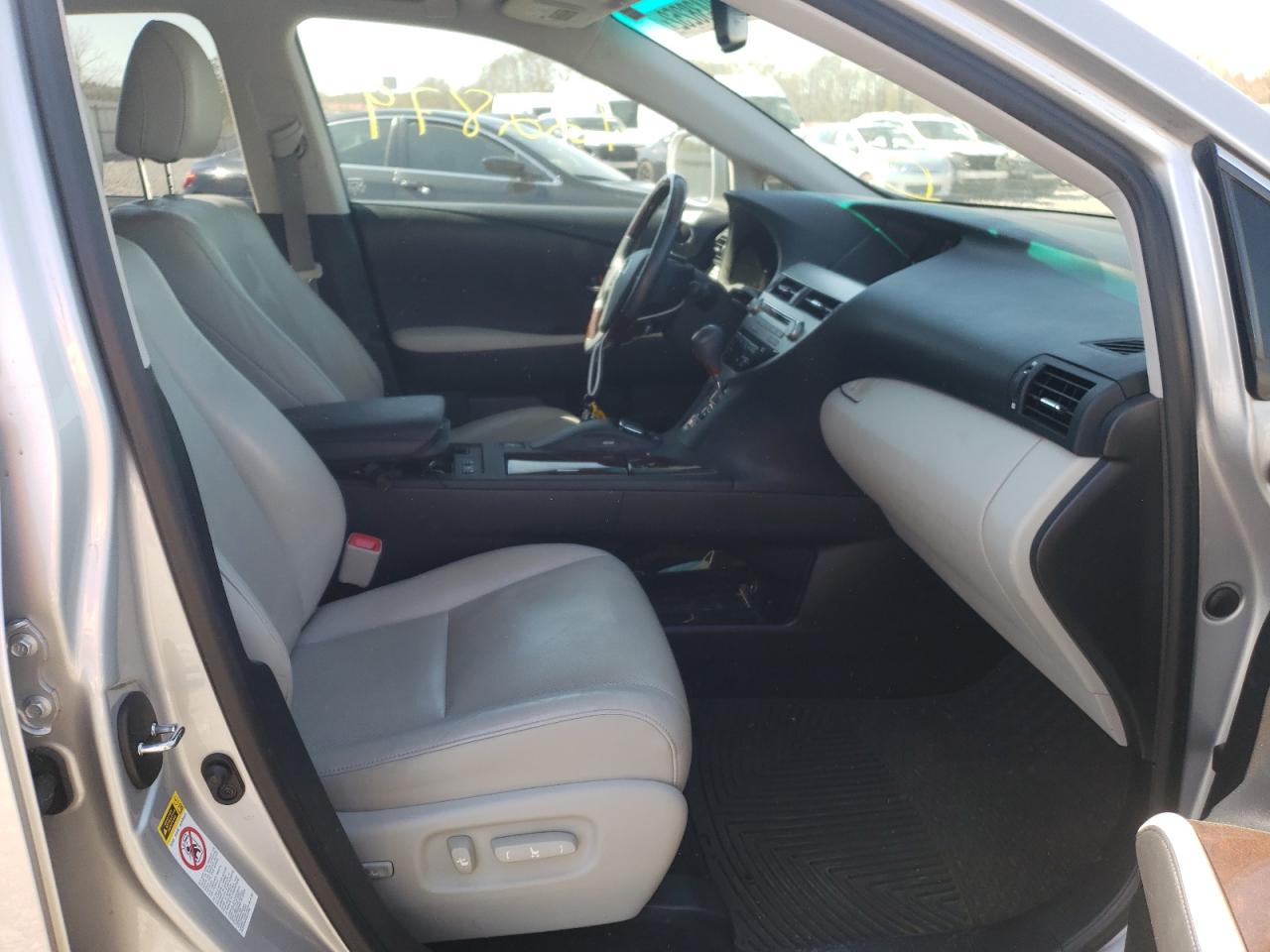 Photo 5 from auction – 2012 LEXUS RX 450 with VIN JTJBC1BA6C2436059