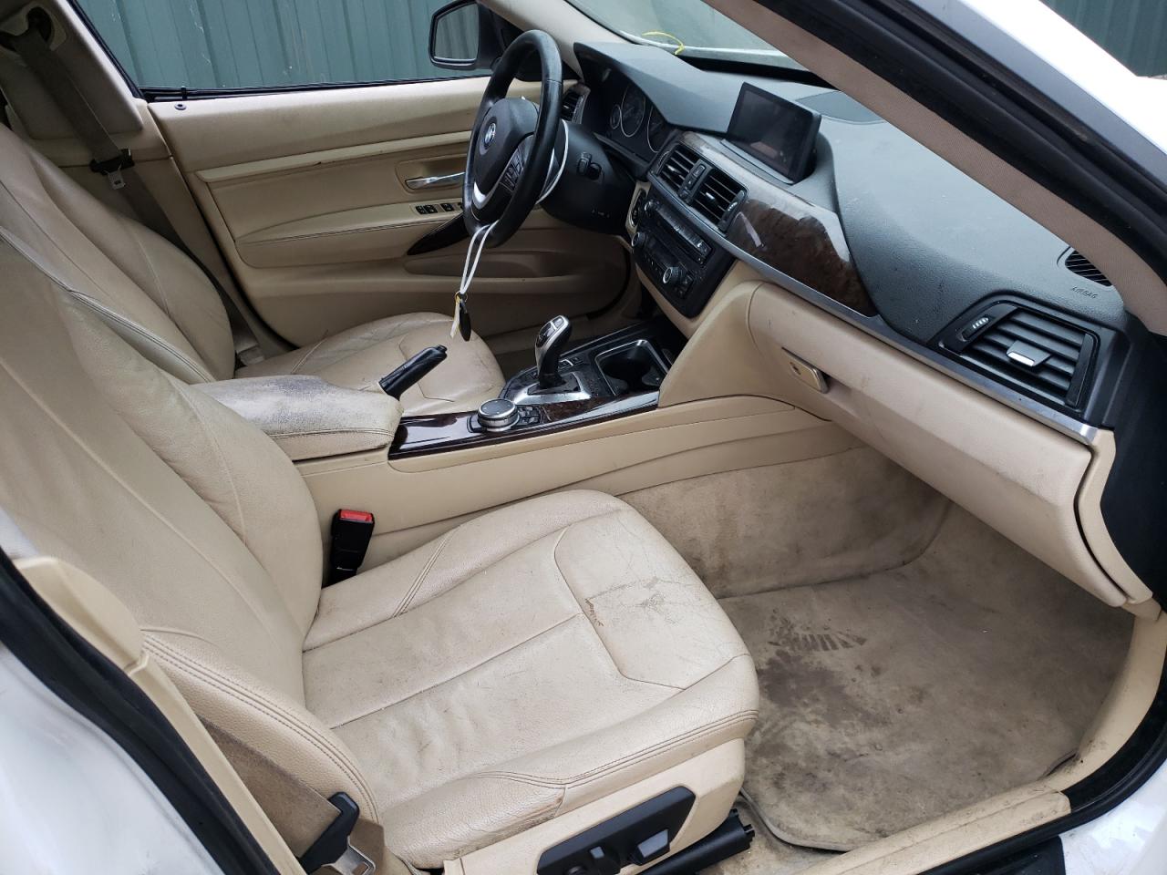 Photo 5 from auction – 2015 BMW 328 XIGT S with VIN WBA8Z5C52FD672170