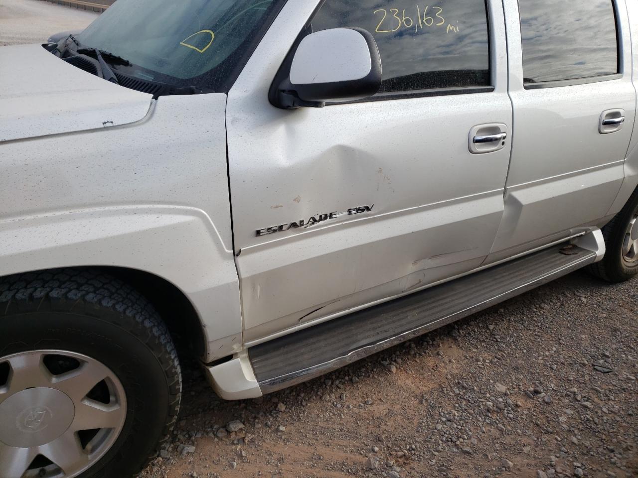 Photo 9 from auction – 2003 CADILLAC ESCALADE E with VIN 3GYFK66N33G255519
