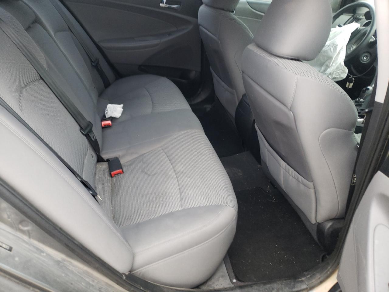 Photo 6 from auction – 2013 HYUNDAI SONATA GLS with VIN 5NPEB4AC1DH788313