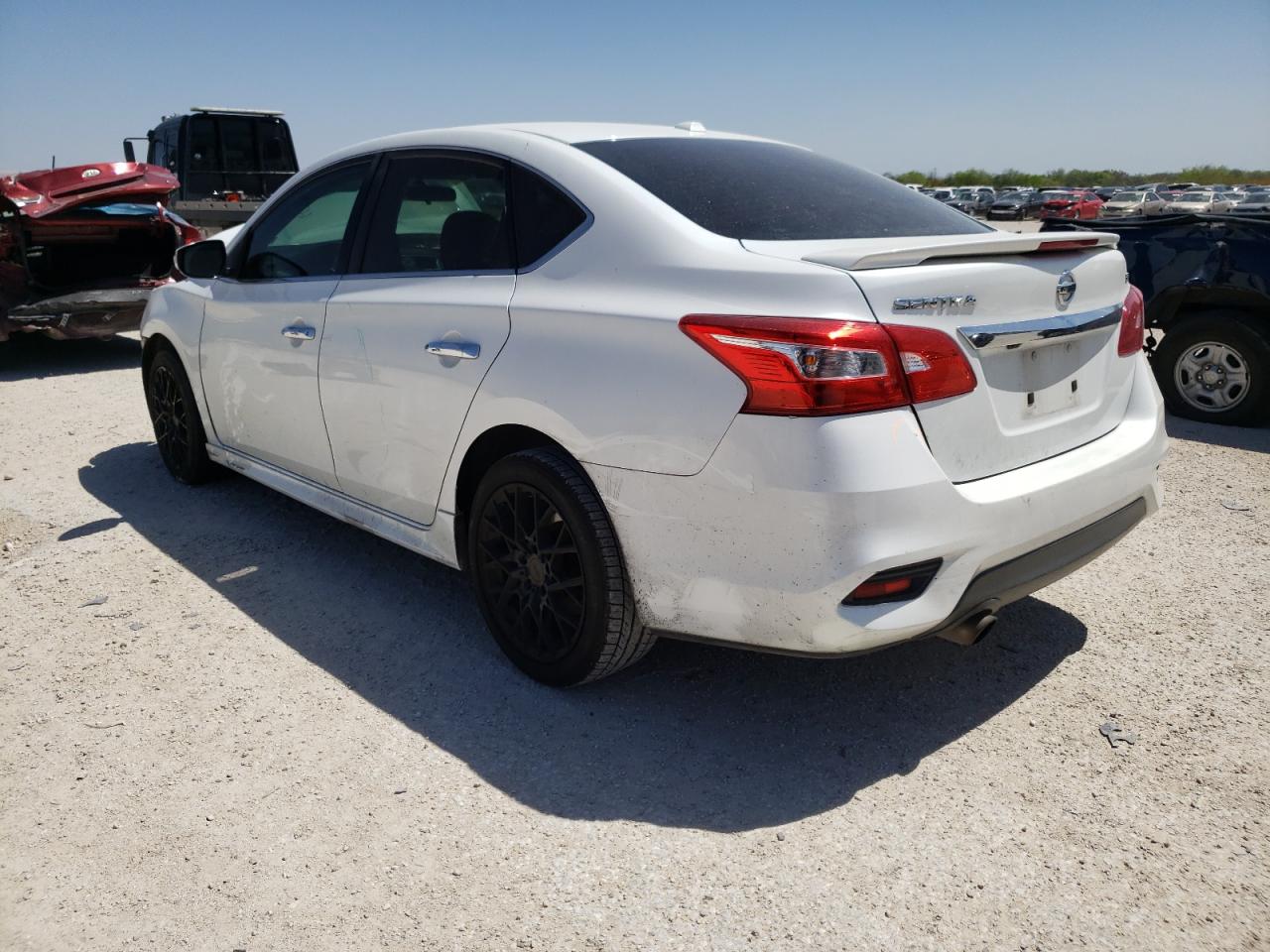 Photo 3 from auction – 2016 NISSAN SENTRA S with VIN 3N1AB7AP9GY242565