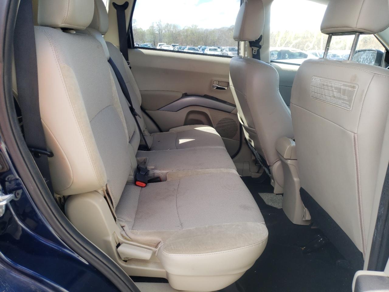 Photo 6 from auction – 2011 MITSUBISHI OUTLANDER with VIN JA4AS3AW6BU016759