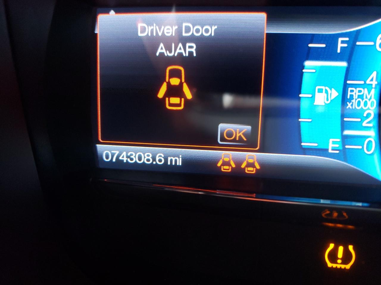 Photo 8 from auction – 2016 FORD TAURUS SEL with VIN 1FAHP2E91GG100049