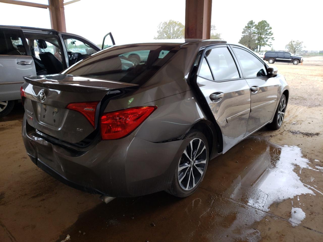 Photo 4 from auction – 2018 TOYOTA COROLLA L with VIN 5YFBURHE4JP741356