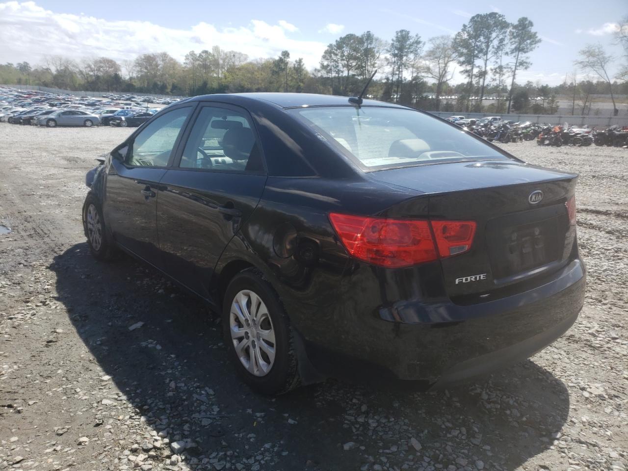 Photo 3 from auction – 2011 KIA FORTE LX with VIN KNAFT4A28B5370236